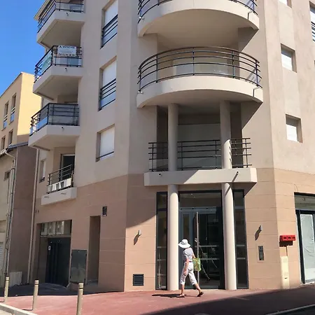 Appt Moderne Vieil 3 Piec *